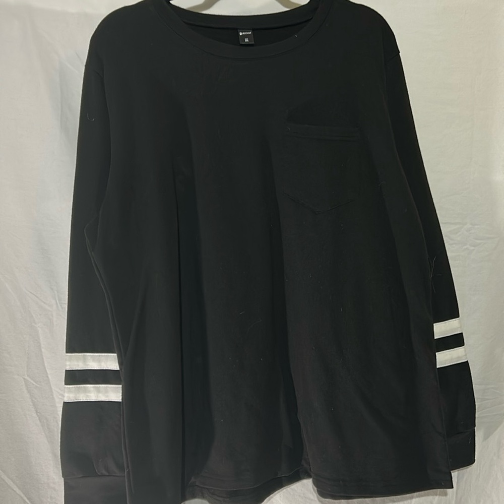 Black crew sweatshirt with white stripes plus size